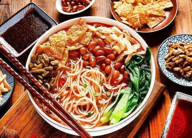 探索未来餐桌，最新创意美食无限可能