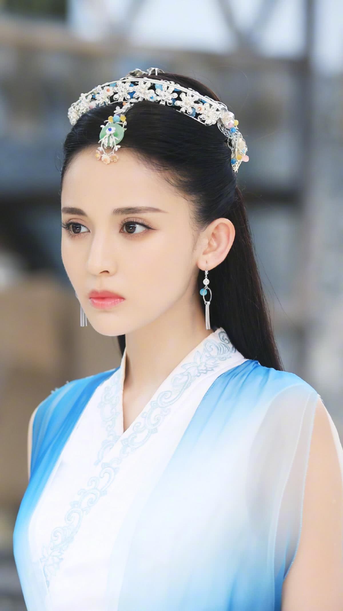 古装魅力再现，历史与时尚交融的艺术典范之美